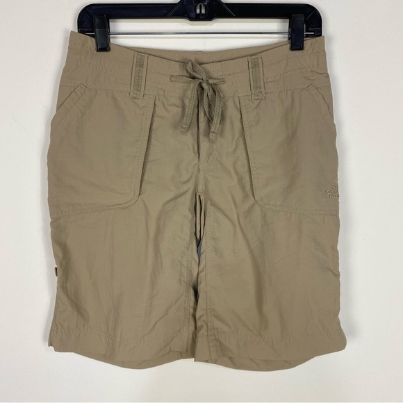 The North Face hiking outdoor shorts khaki tan Bermuda 4 long tall - Picture 1 of 3